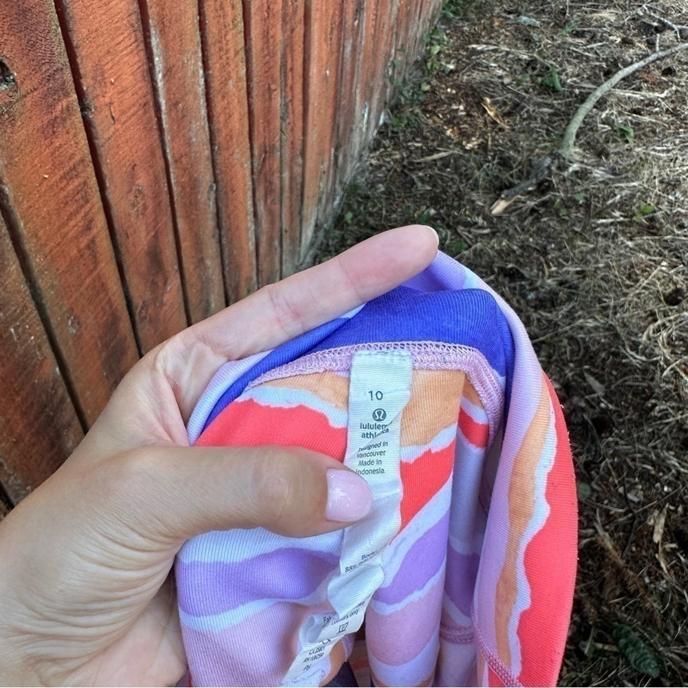 Lululemon True Self Cropped Leggings Bleacher Stripe White Iris Flower Size 10 - Picture 11 of 11